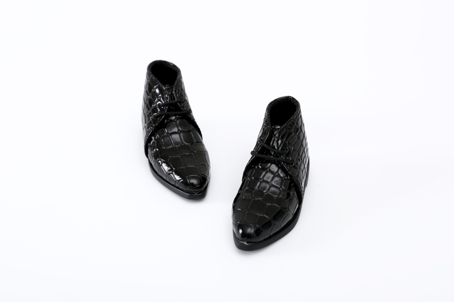 Black-Crocodile-Boots_900600_02