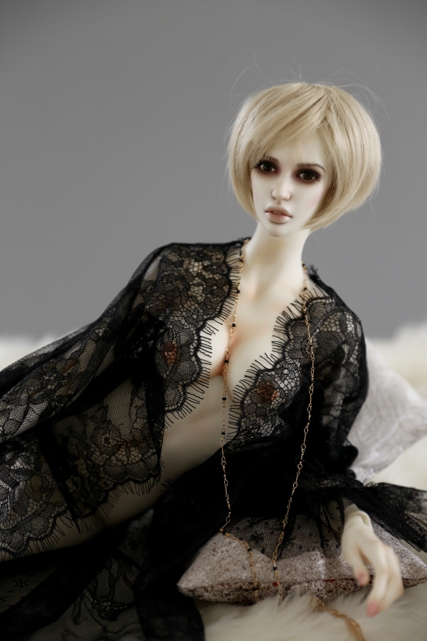 antique-lace-gown_600900-05
