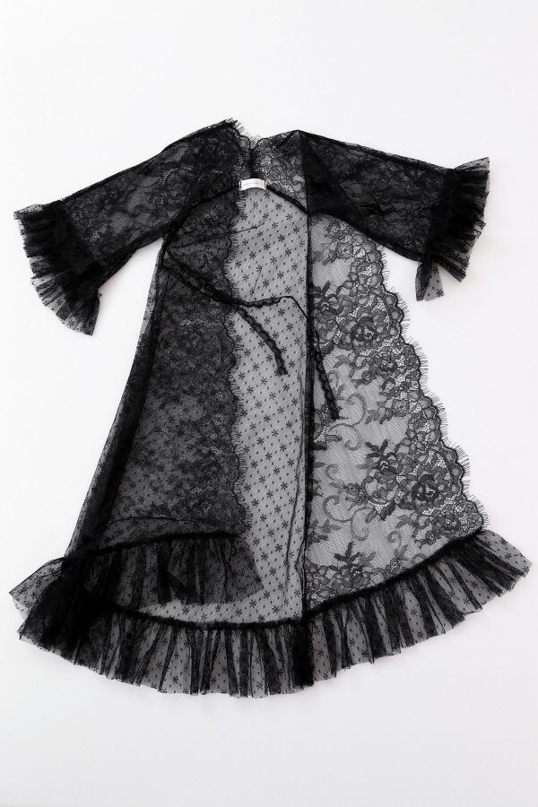 antique-lace-gown_600900-10