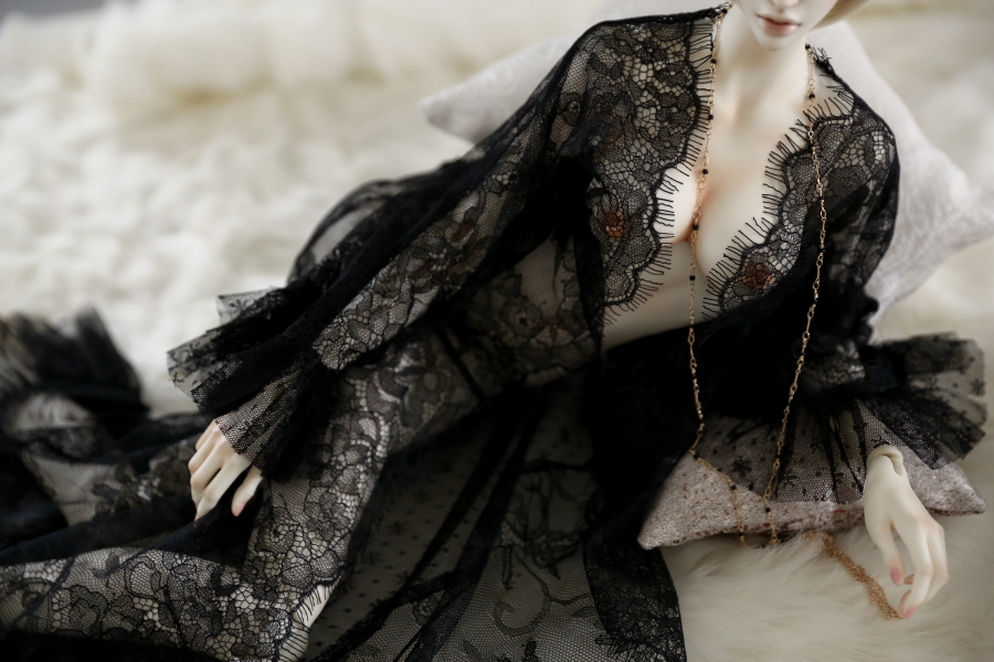 antique-lace-gown_900600-07